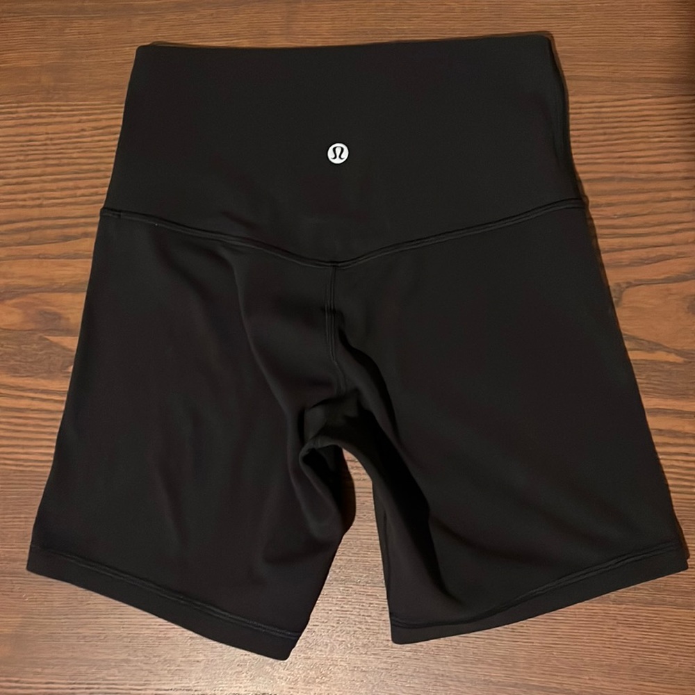 Align High Rise Shorts 8”